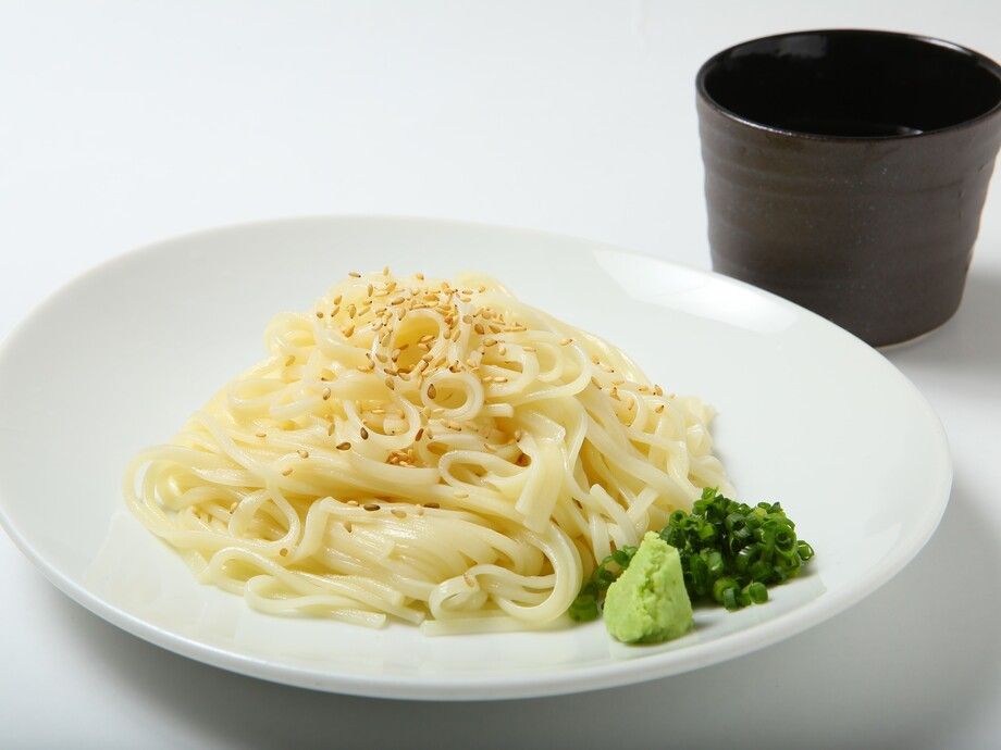 冷やし氷見うどん（800円）