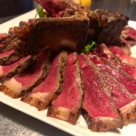 フィレンツェ風Tボーンステーキ（１ｋｇ）