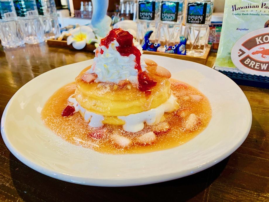 リリコイストロベリーグアバパンケーキ