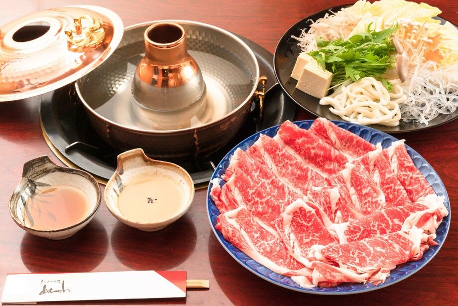 牛しゃぶ（ 鍋野菜、うどん付き）（お一人様 3,400円（税抜3,091円））