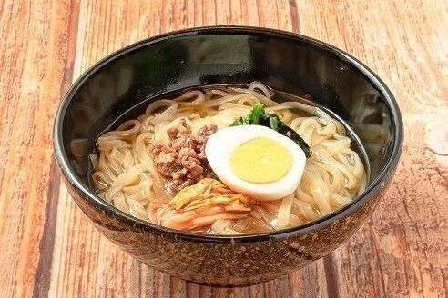 冷麺（850円（税抜773円））