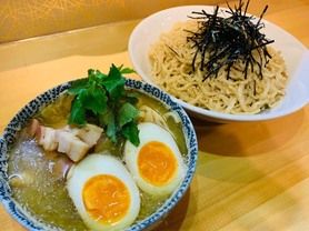 特製醤油つけそば