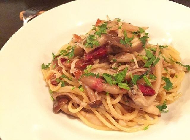 グアンチアーレときのこのスパゲティーニ（1000）