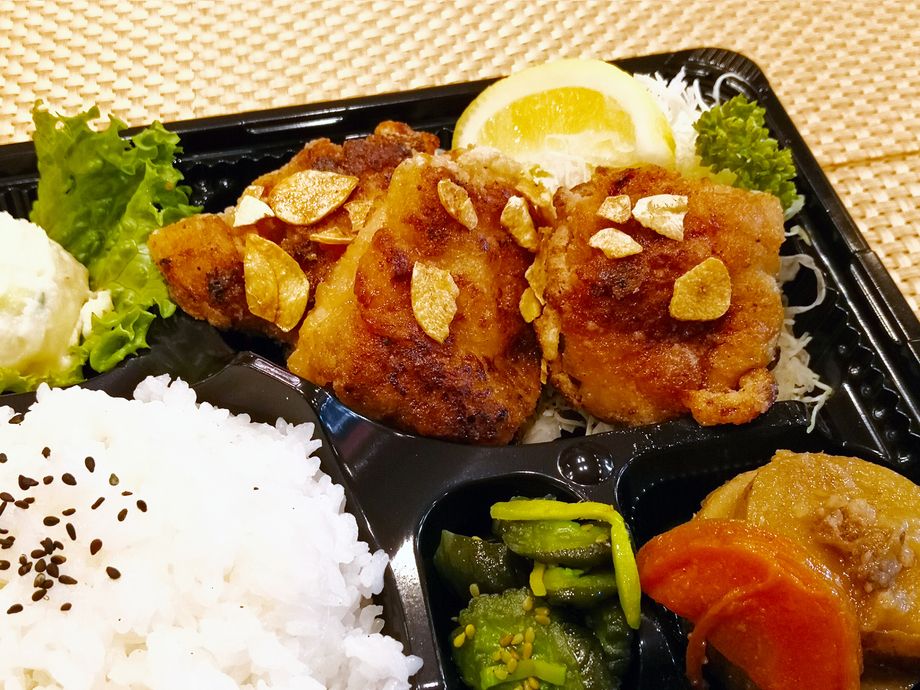 ガーリックチキン弁当（1050）