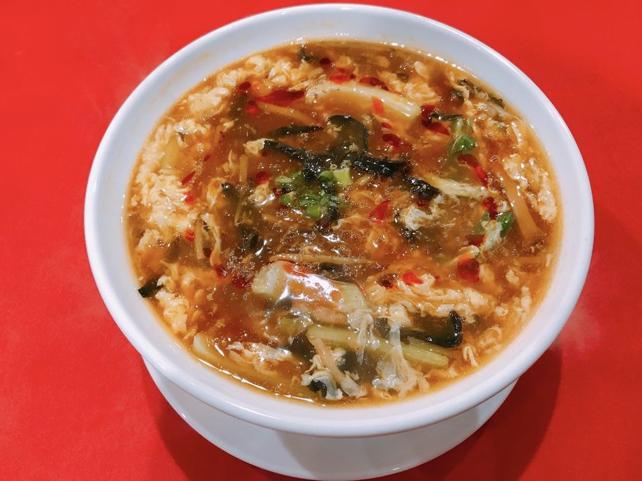 酸辣湯麺  スーラータンメン（880円   税込み）