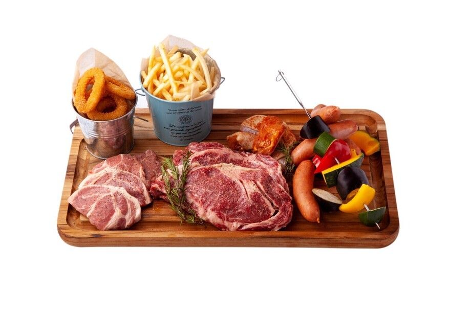 夏季限定【ランチROOFTOP】土・日・祝日　銀座で手ぶらで「ガーデンBBQ」プラン　料理のみお一人様3800円　カクテルセット付お一人様5800円※飲み放題ではありません。