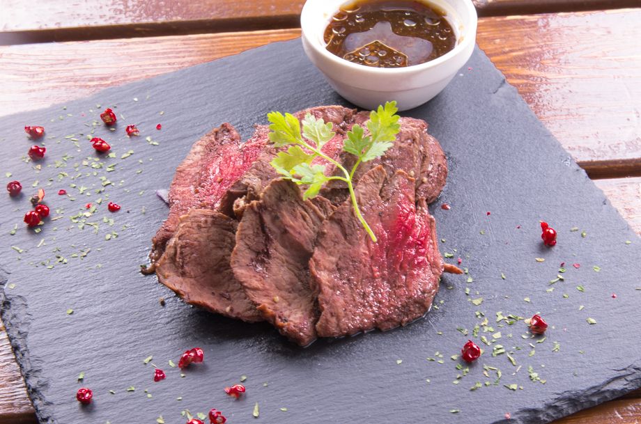 カンガルーランプステーキ（９８０円）