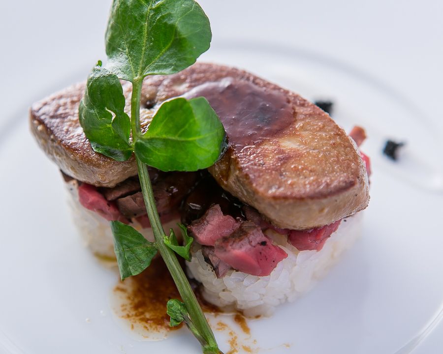 フォアグラのソテー　タルタル寿司仕立て（1290円）