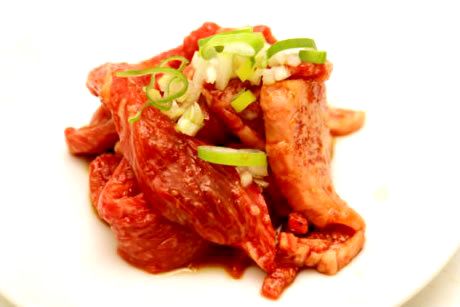 黒毛和牛中落ちカルビ（770円(税抜)）