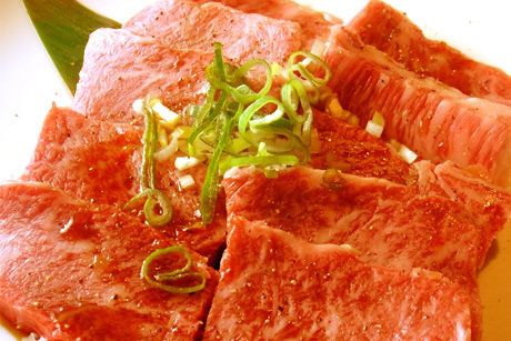 牛亭特選厚切りハラミ（1650円(税抜)）