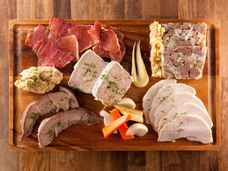 パテ全種盛りプラッター	（2,000円（税抜））