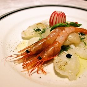 新鮮魚介の炙りカルパッチョ仕立て