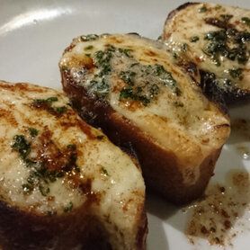 アンチョビとチーズのブルスケッタ2個