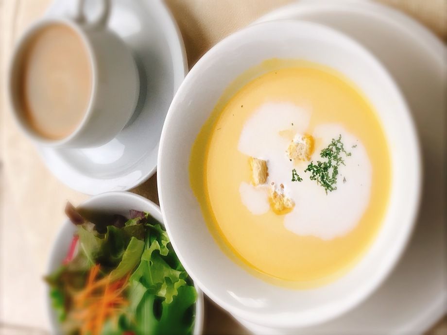 スープセット（スープ・サラダ・ドリンク付き）