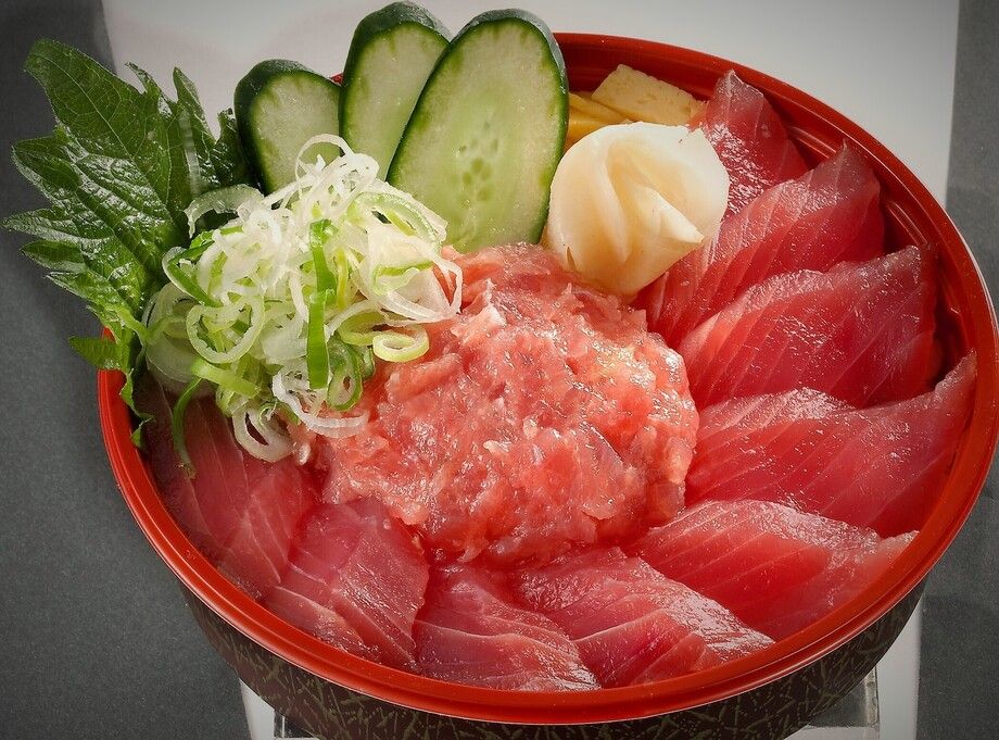 鉄火ネギトロ丼（1290円(税込)）