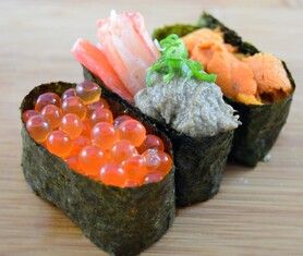 軍艦三種 （いくら・かにみそ・生うに）