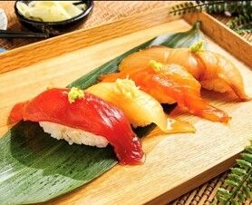 漬け四種 （まぐろ・やりいか・サーモン・ぶり）