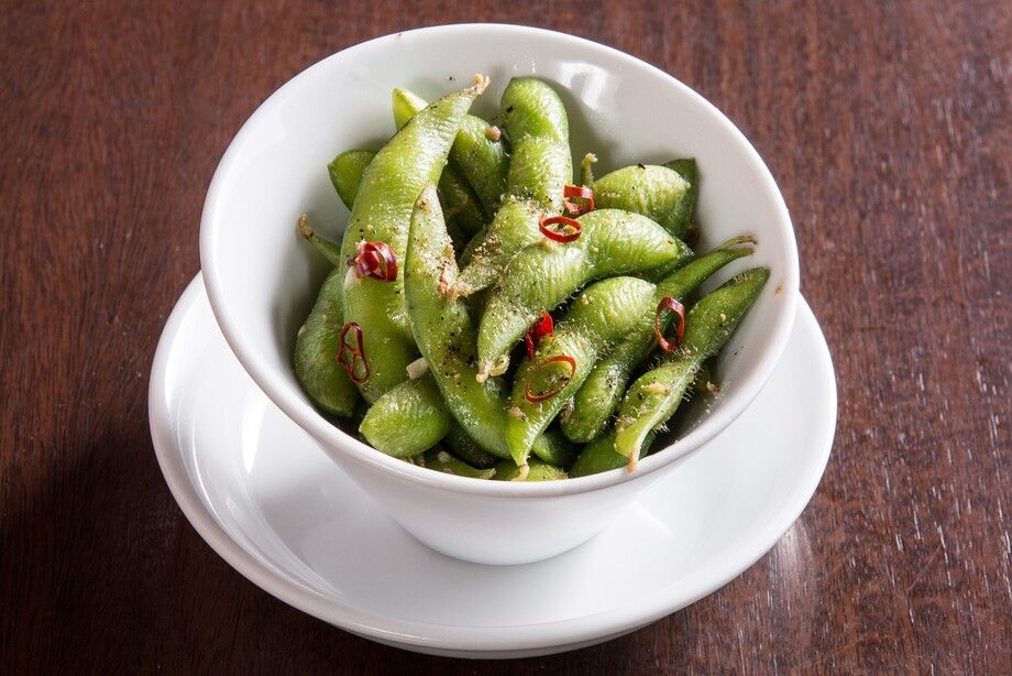 ペペロンチーノ風枝豆（４４０円(税込み４８４円)）