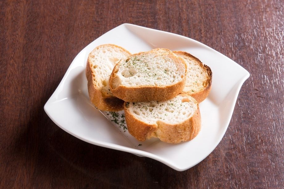 厚切りバケット4枚（280円(税込み308円)）