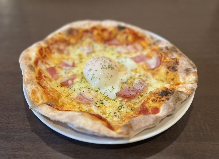 ベーコンビスマルク（999円(税込み1,098円)）