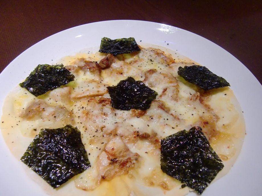 炎のサッカーボールピザ