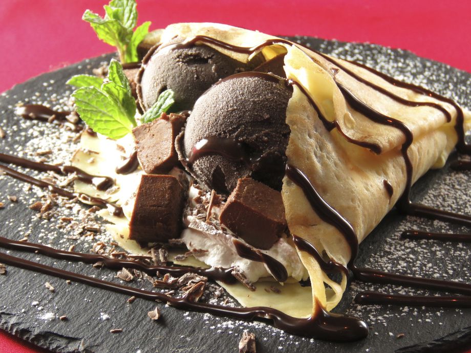 【デザート】チョコまみれクレープ（680円）