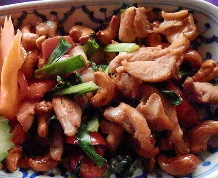 ไก่ผัดเม็ดมะม่วงหิมพานต์