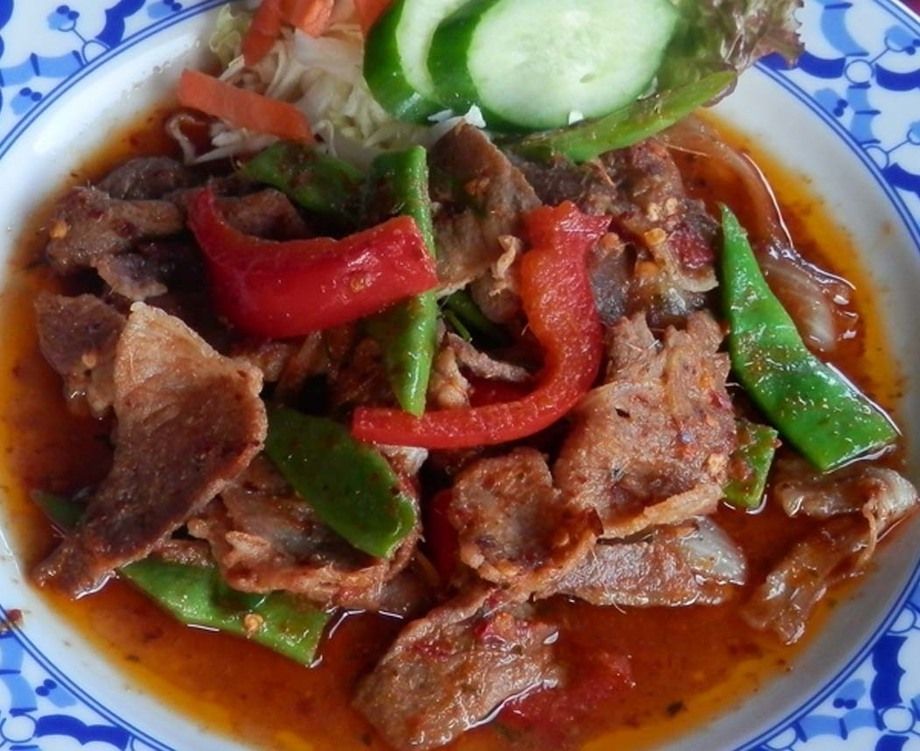 หมูผัดเผ็ด