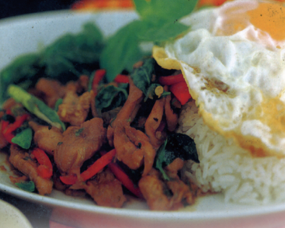 ผัดกระเพราไก่ 