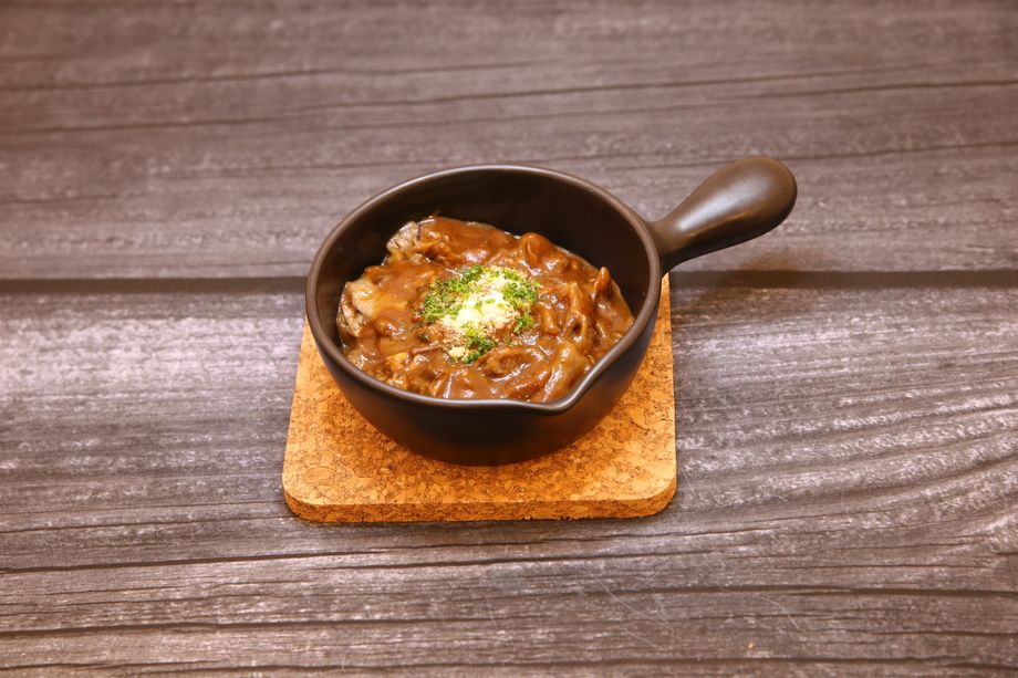 牛すじのデミ味噌煮込み