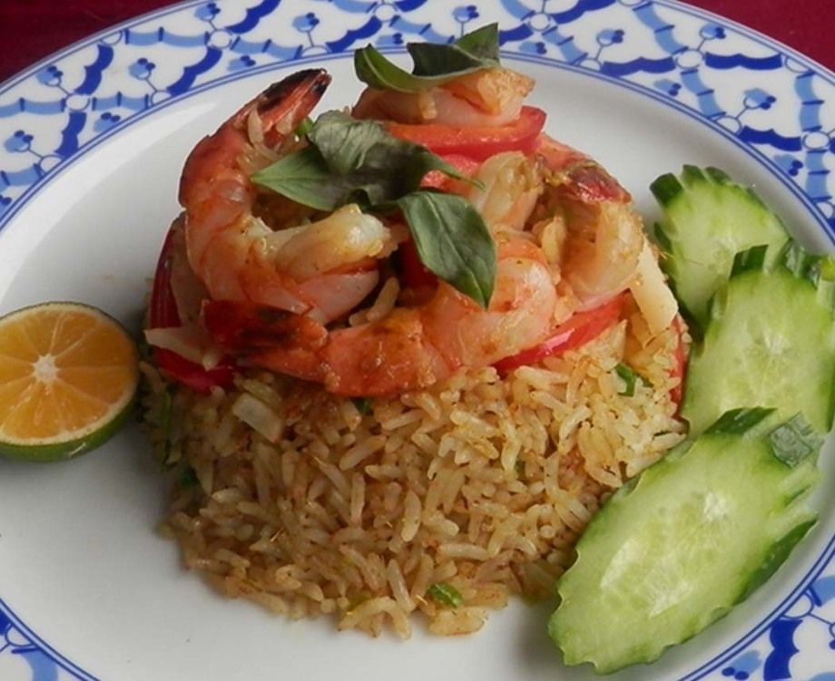 ข้าวผัดแกงเขียวหวานกุ้ง