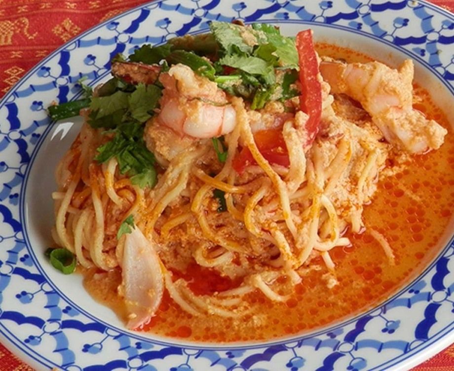 บะหมี่ผัดผงกะหรี่กุ้ง