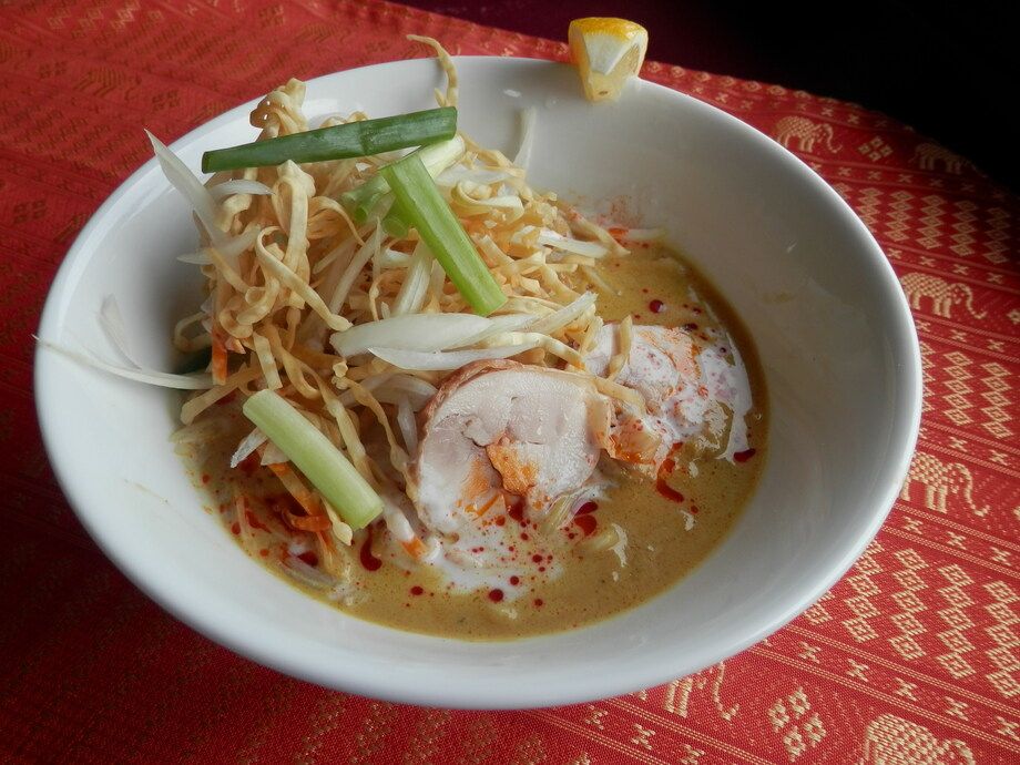 ข้าวซอยไก่