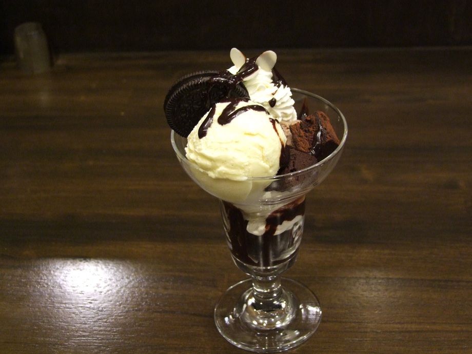 チョコレートパフェ（780円）