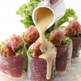 板前まぐろ生春巻き Spring Roll With Tuna 