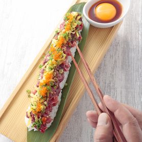 【NEW】まぐろユッケ寿司 Tuna Yukhoe Sushi 