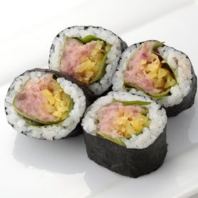 【New】とろたく中巻き Minced Tuna with Pickled Radish Roll (medium) 