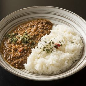 豚挽肉と唐辛子の薬膳カレー