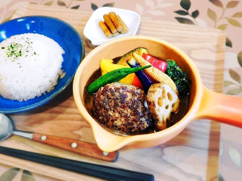  【京都ぽーく】100％のハンバーグスープカレー（1550）