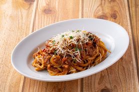 肉バルのラグーソース