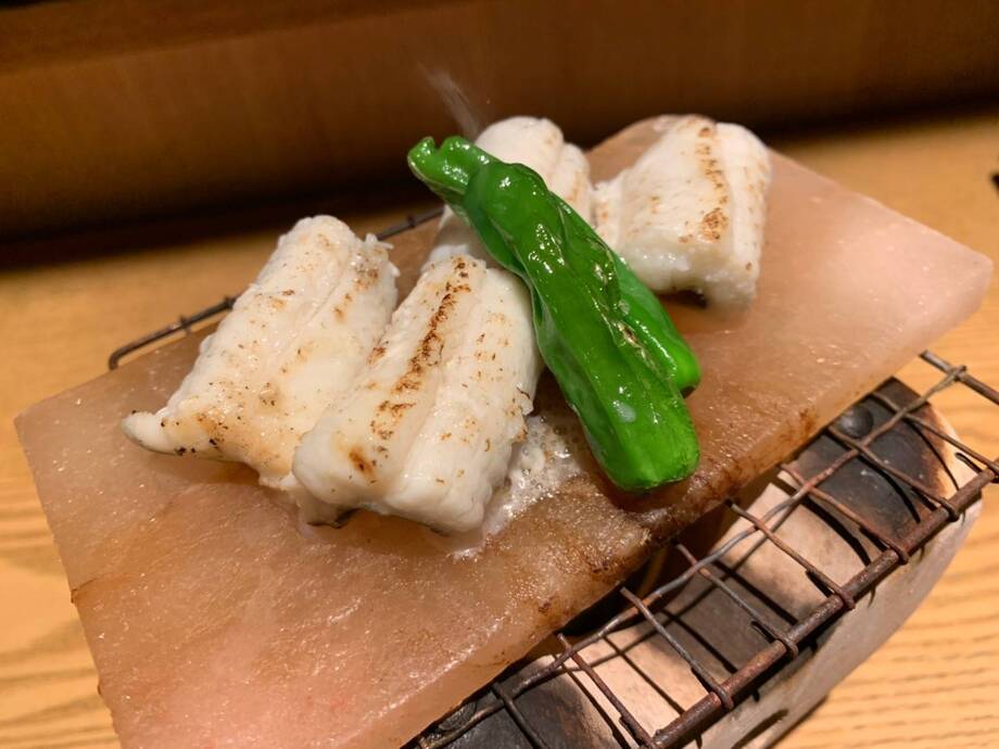 穴子の岩塩白焼き（1,500円(税抜き)）