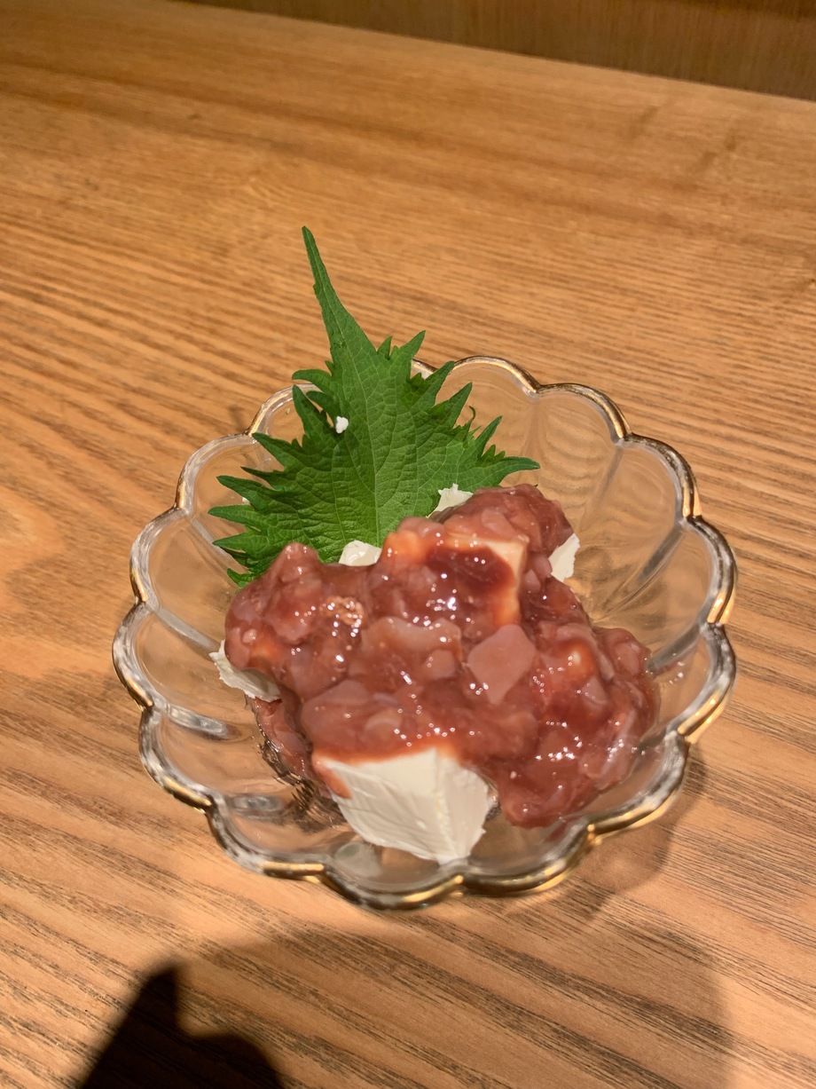 クリームチーズの酒盗添え（500円(税抜き)）