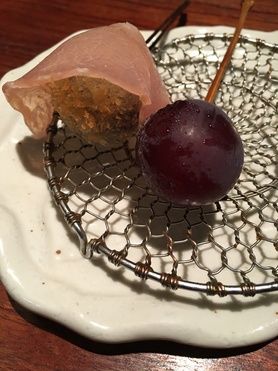 ピオーネと生ハム