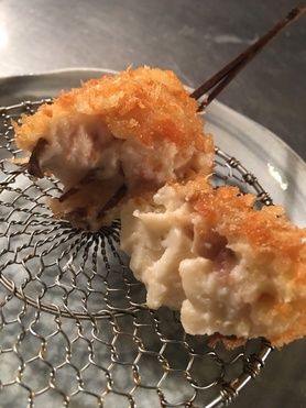 4種キノコのクリームコロッケ