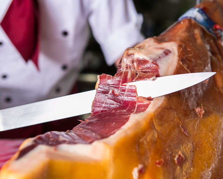 イタリア産熟成生ハム　　プロシュット・ディ・パルマ（12か月　10ｇ180円　　　15か月　10ｇ250円）