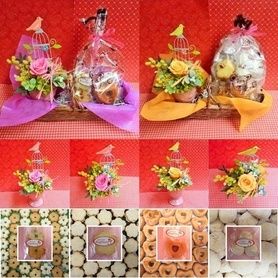 プリザーブドフラワーアレンジと桜の焼き菓子のセット