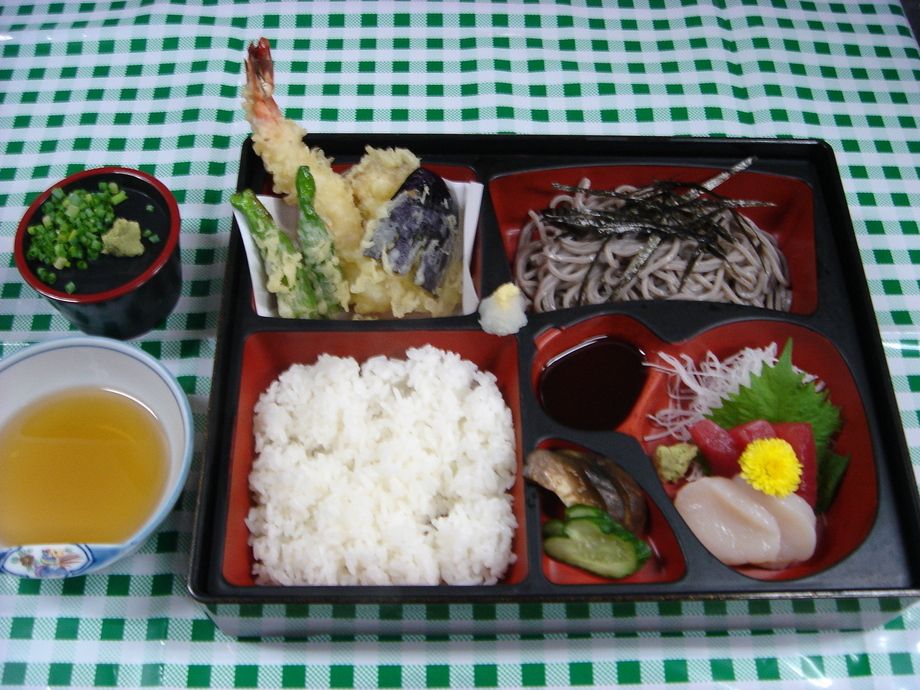 そば弁当