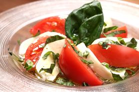 【前菜】カプレーゼ
