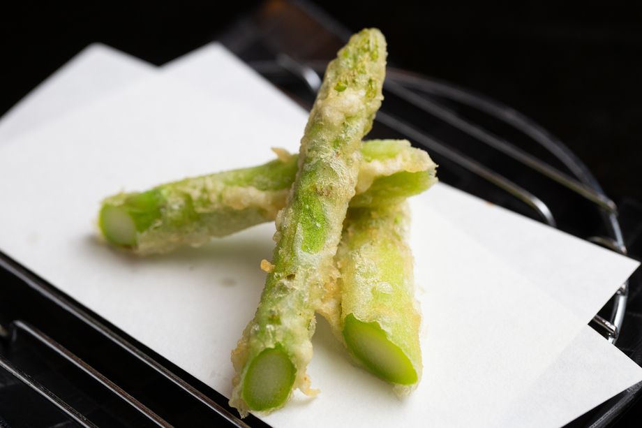 【星】　6500円（天ぷら5種（魚介3種、野菜2種）、酒菜3品、食事、デザート）