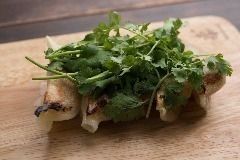 【あかりの餃子】パクチーもりもり餃子（５個）